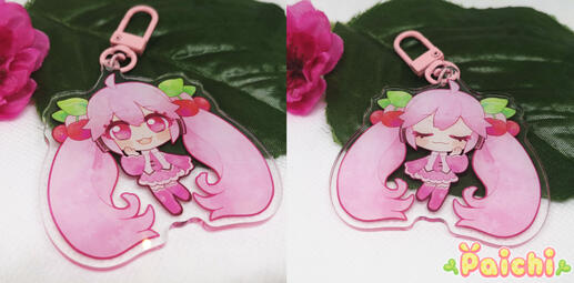 Sakura ver. Hatsune Miku keychain